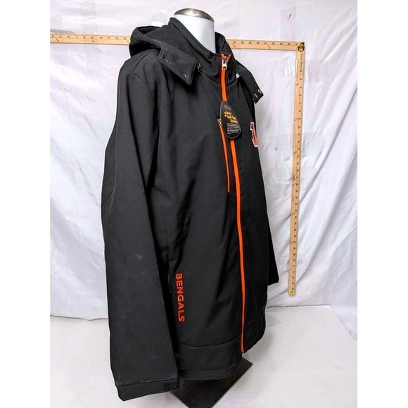 NFL Cincinnati Bengals~ Black/Orange~ All Weather Soft Shell Coat~ Men's Large
